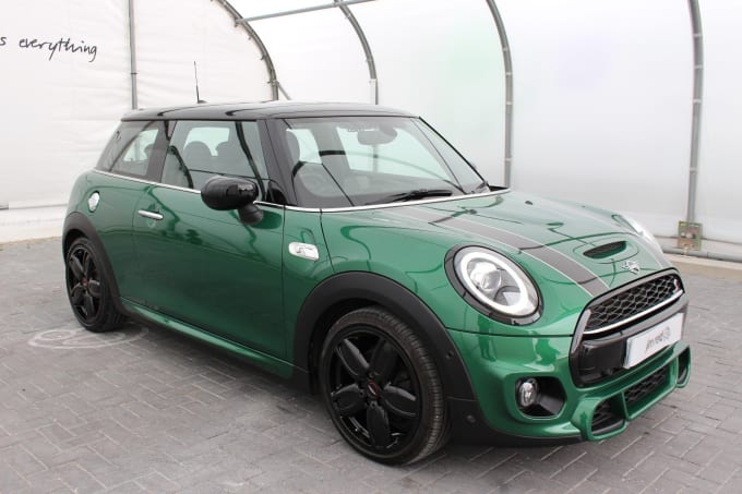 2019 Mini Hatch