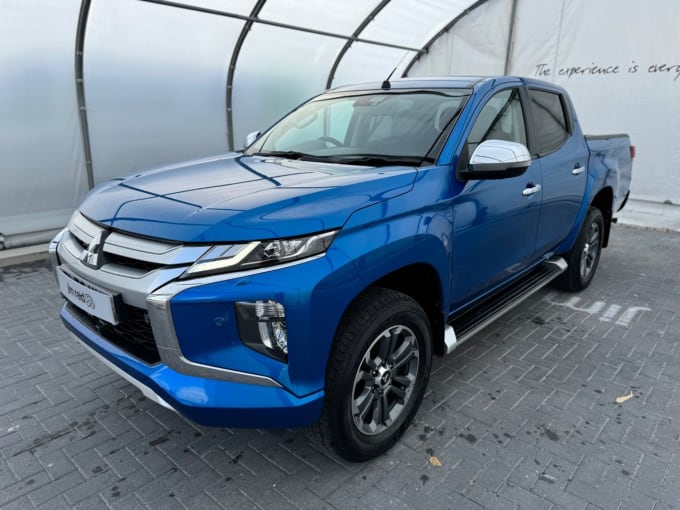 2020 Mitsubishi L200