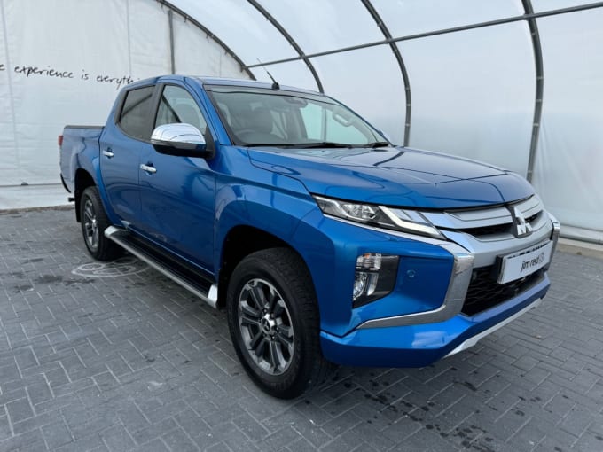 2020 Mitsubishi L200