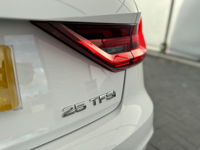 2021 Audi A1