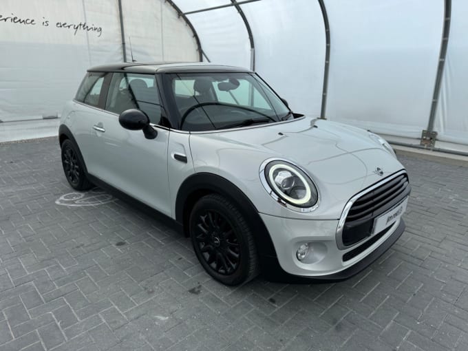 2018 Mini Hatch