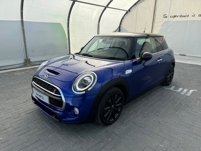 2018 Mini Hatch