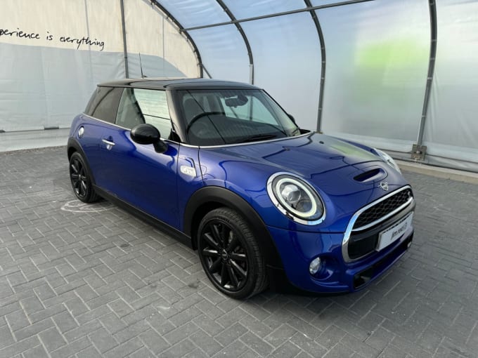 2018 Mini Hatch