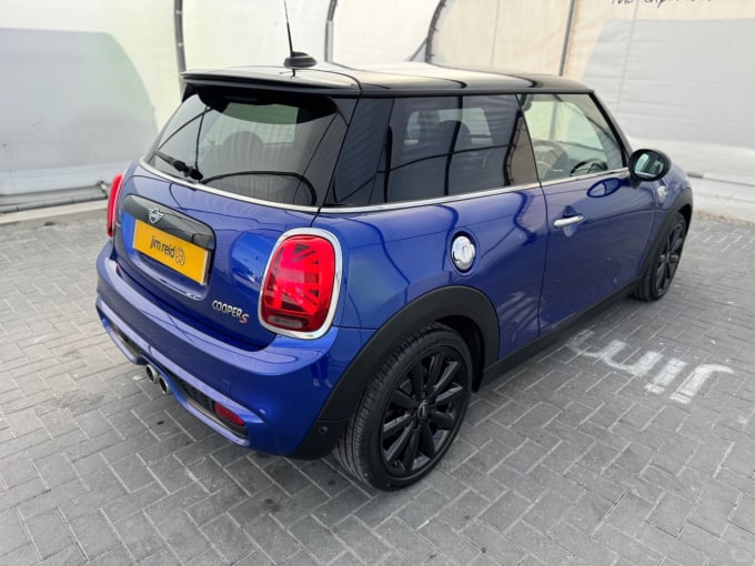 2018 Mini Hatch