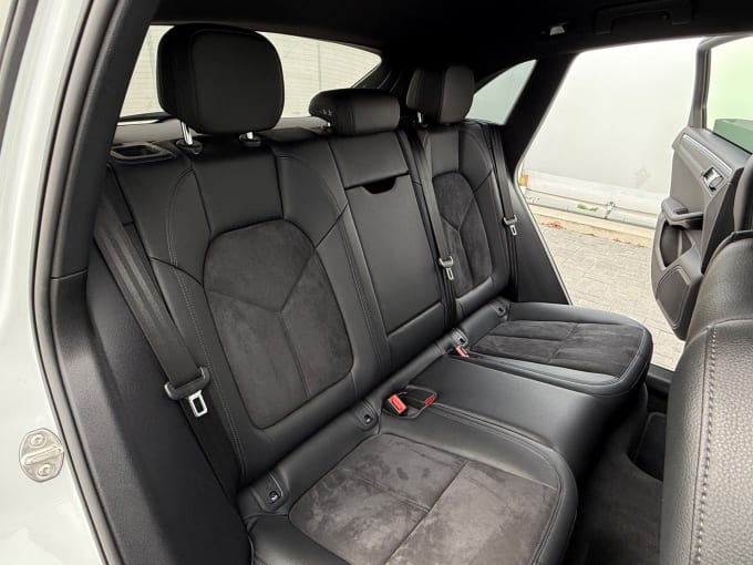 2020 Porsche Macan