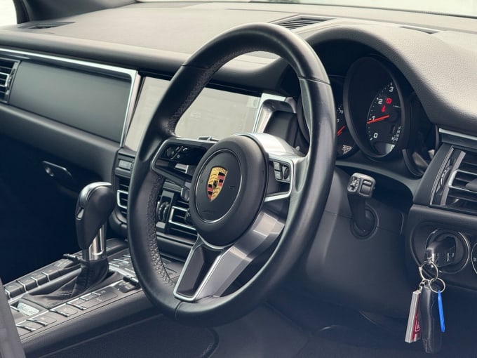 2020 Porsche Macan