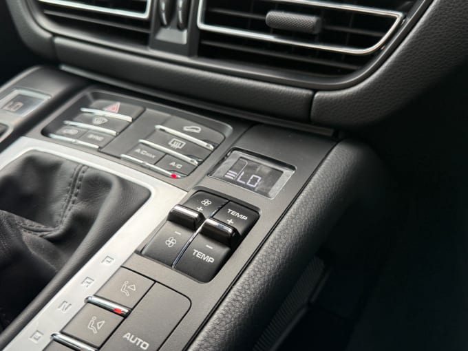 2020 Porsche Macan