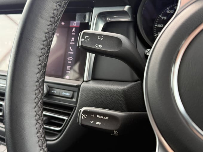 2020 Porsche Macan