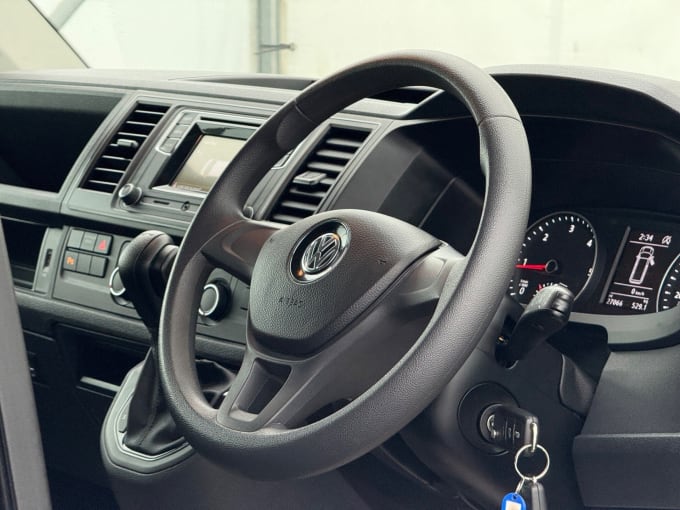 2019 Volkswagen Transporter Shuttle