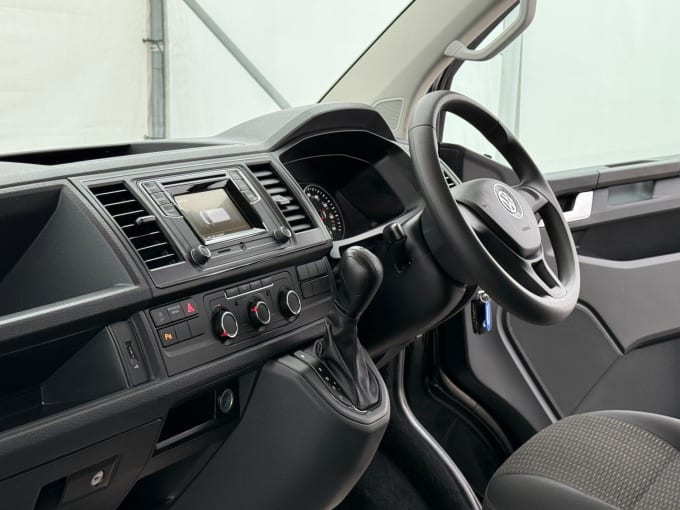 2019 Volkswagen Transporter Shuttle