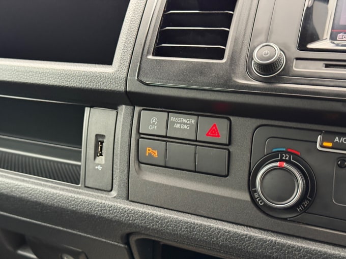 2019 Volkswagen Transporter Shuttle