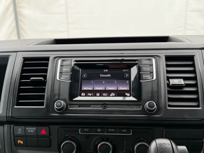 2019 Volkswagen Transporter Shuttle