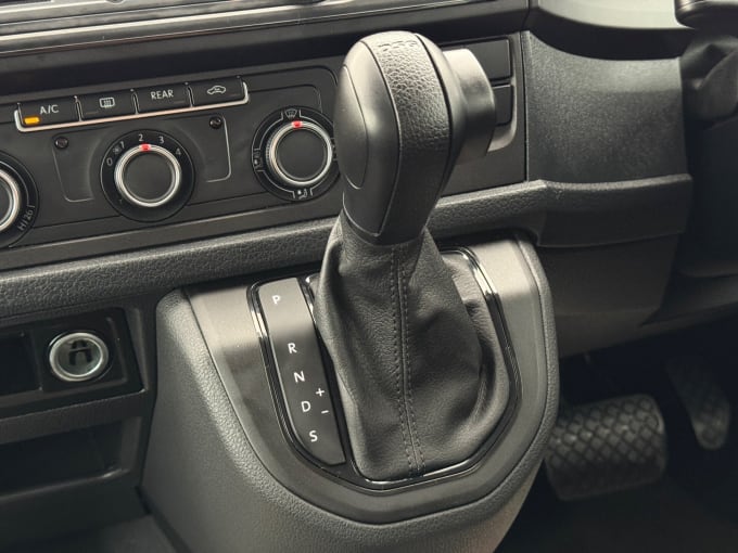 2019 Volkswagen Transporter Shuttle