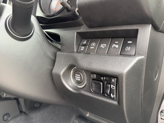 2025 Suzuki Jimny