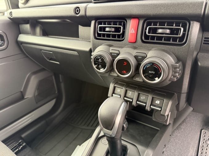 2025 Suzuki Jimny