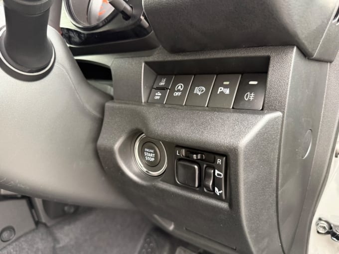 2025 Suzuki Jimny