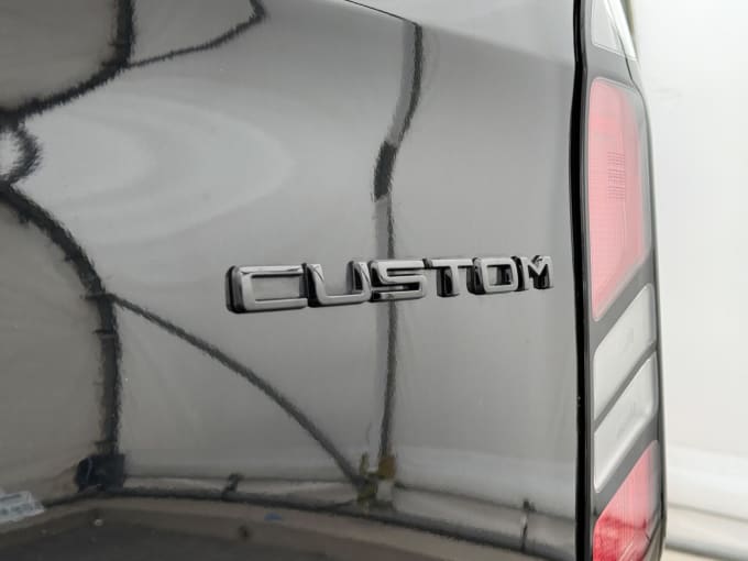 2024 Ford Transit Custom