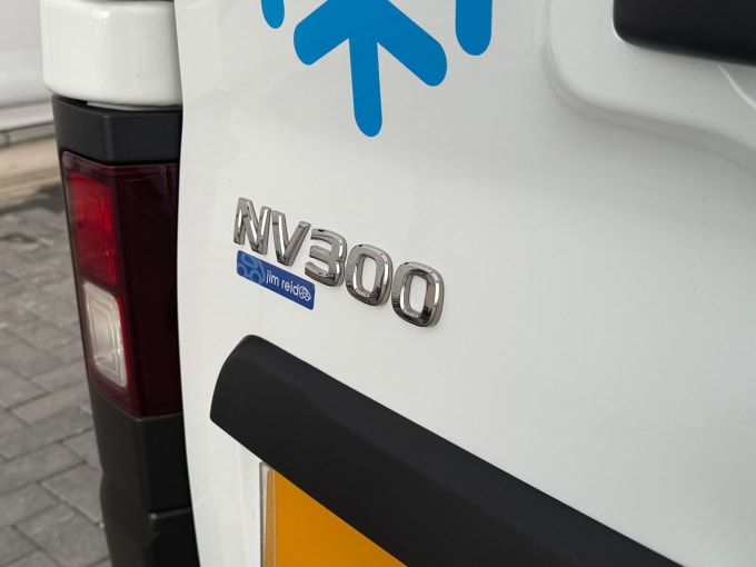 2021 Nissan Nv300