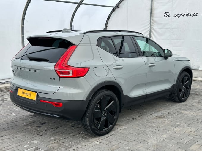 2025 Volvo Xc40