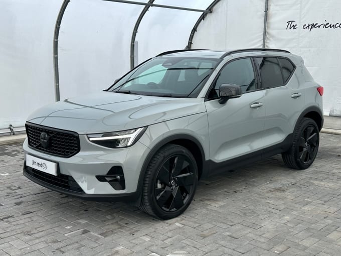 2025 Volvo Xc40