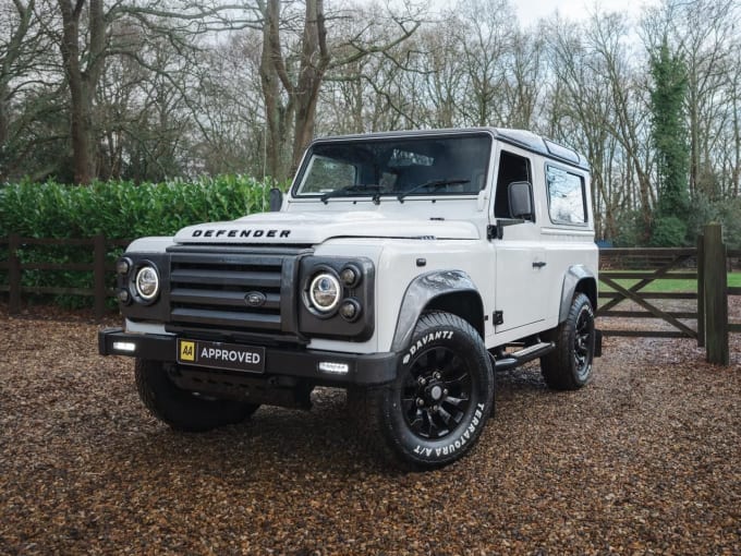 2015 Land Rover Defender 90