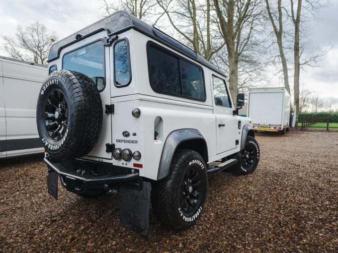 2015 Land Rover Defender 90