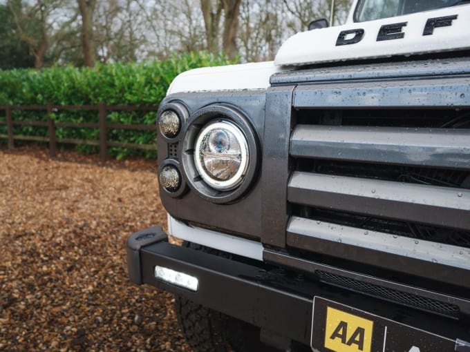 2015 Land Rover Defender 90