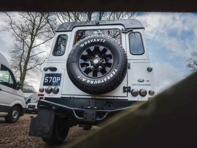 2015 Land Rover Defender 90