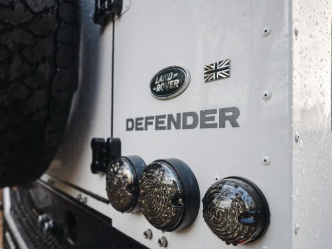 2015 Land Rover Defender 90