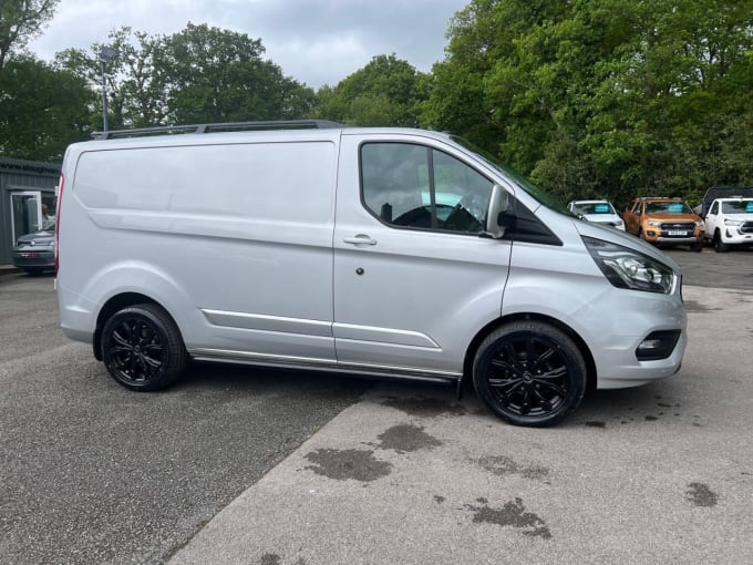 2024 Ford Transit Custom