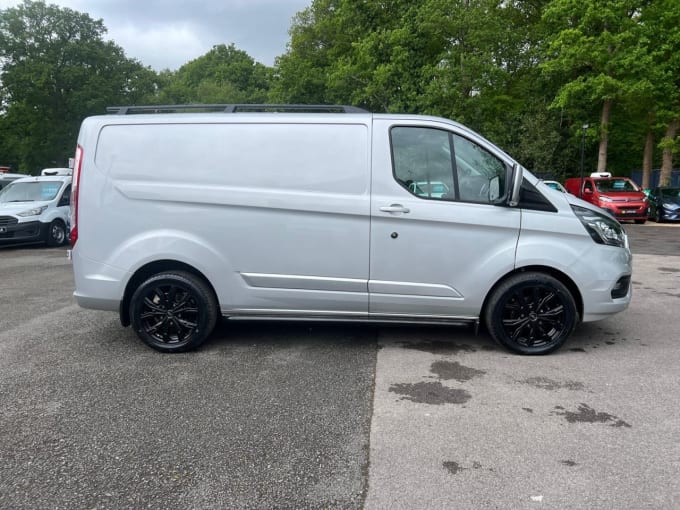 2024 Ford Transit Custom