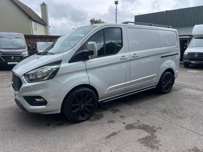 2024 Ford Transit Custom