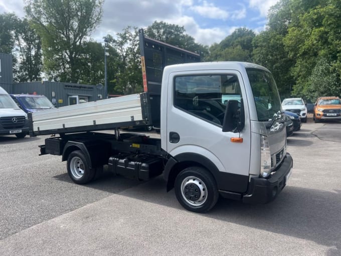 2025 Nissan Nt400 Cabstar