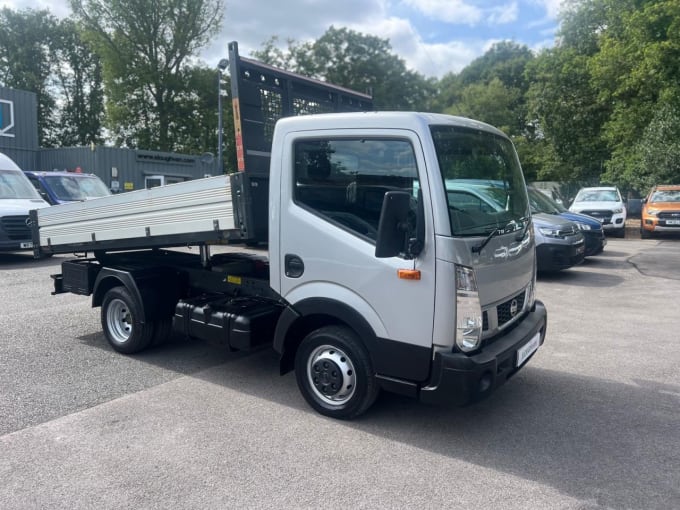 2025 Nissan Nt400 Cabstar