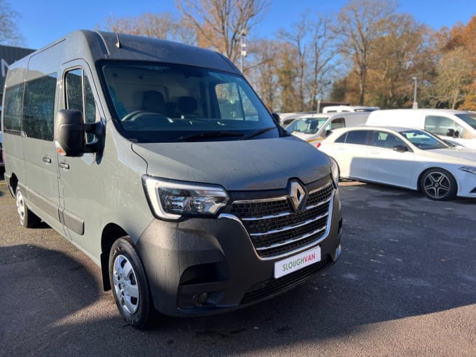 2025 Renault Master