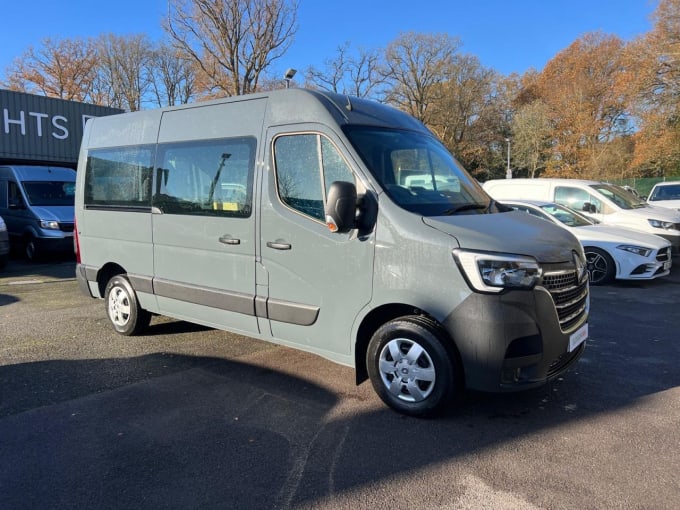 2025 Renault Master