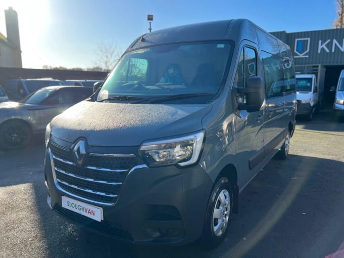 2025 Renault Master