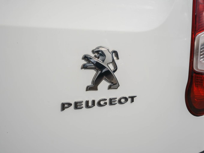 2025 Peugeot Partner