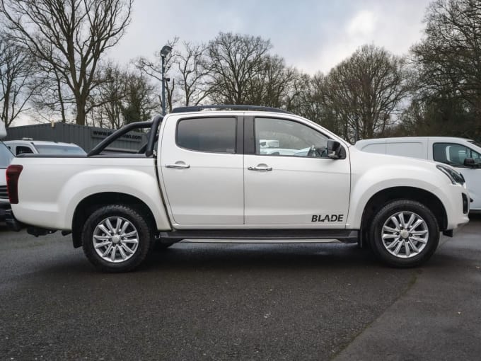 2025 Isuzu D-max