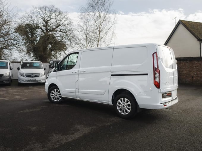 2025 Ford Transit Custom