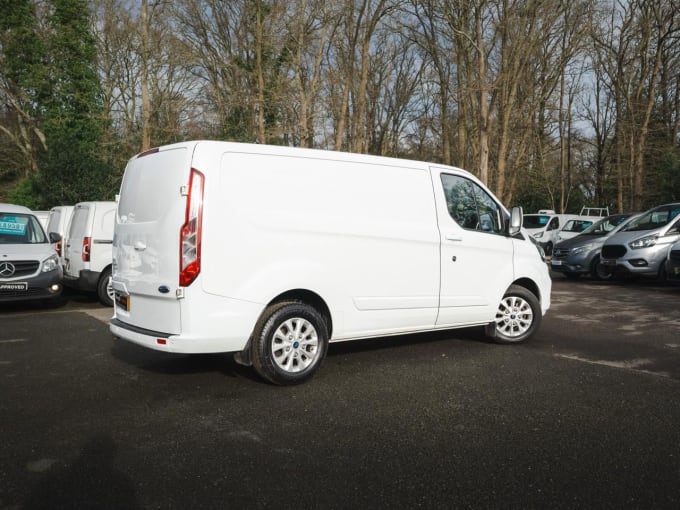 2025 Ford Transit Custom