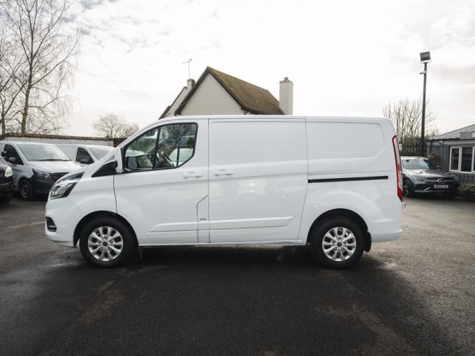 2025 Ford Transit Custom