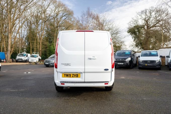 2025 Ford Transit Custom