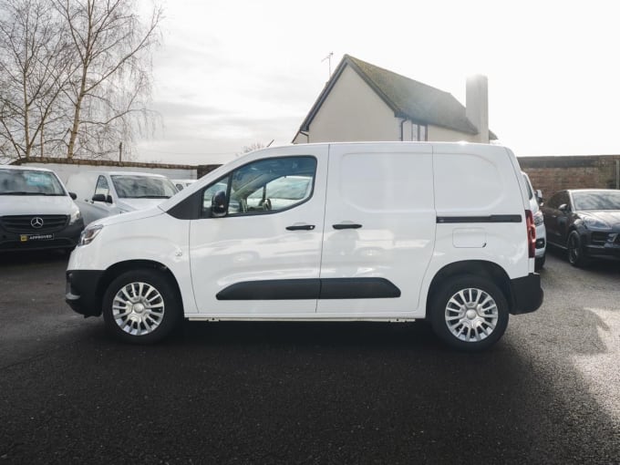 2025 Toyota Proace City