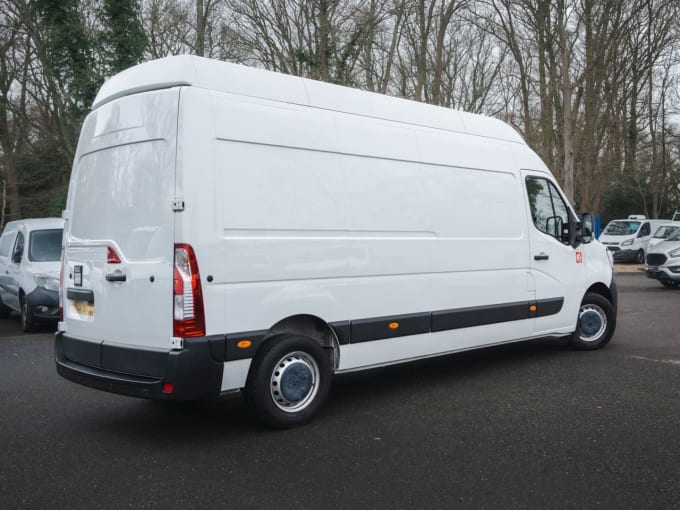 2025 Renault Trucks Master