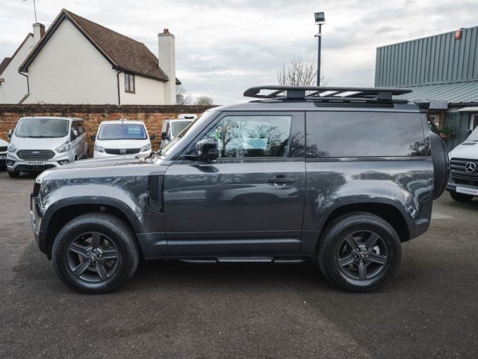 2025 Land Rover Defender