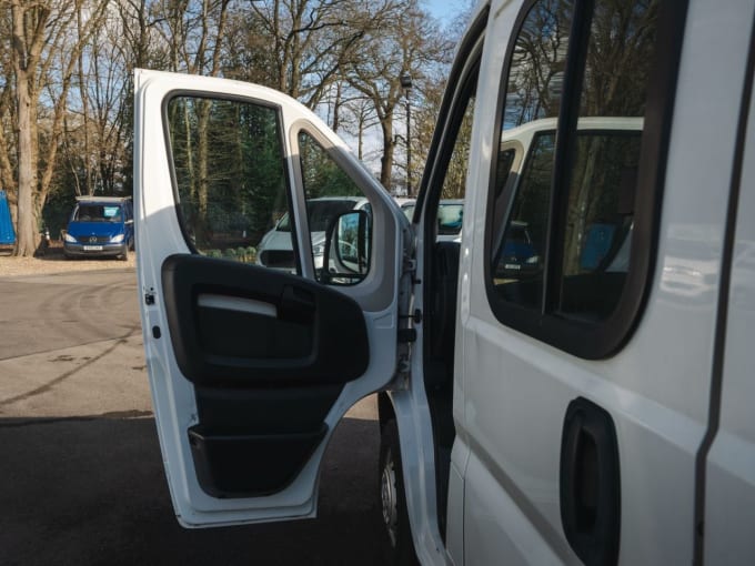 2025 Peugeot Boxer