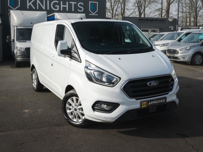 2025 Ford Transit Custom