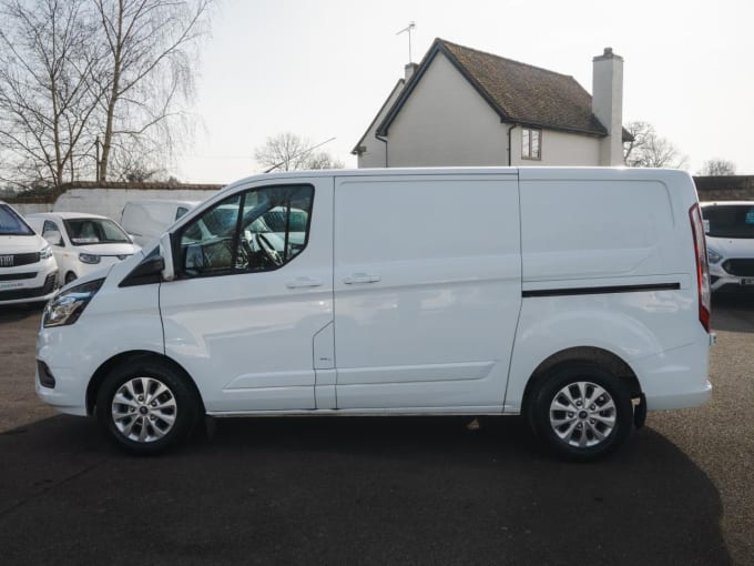 2025 Ford Transit Custom