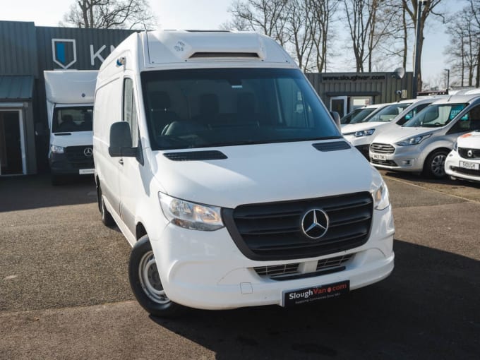 2025 Mercedes-benz Sprinter